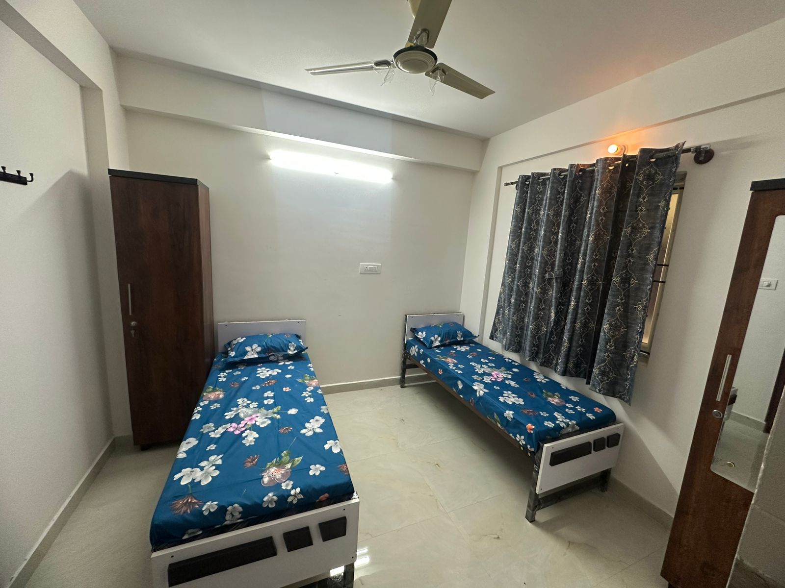 pg in bangalore, paying guest in bangalore, pgs in bangalore, pg near bangalore, luxury pg in bangalore, luxury pgs in bangalore, best pg in bangalore, executive pg in bangalore, posh pg in bangalore, mens pg in bangalore